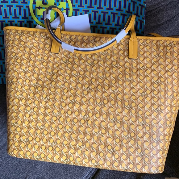 SOLD⛔️Authentic TORY BURCH LOGO coated canvas/leather zip top tote w wristlet - Picture 13 of 16